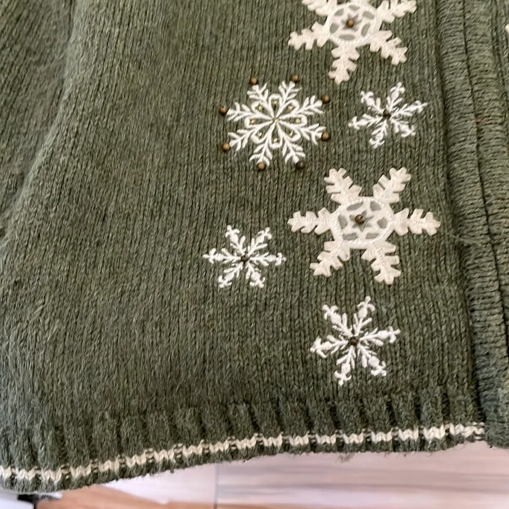Croft & Barrow Petite Sz P/M Snowflake Sweater - Picture 5 of 11